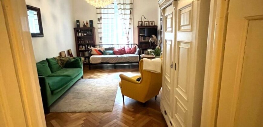 5th. dstr. Havas street, in the classical building, 52 sqm, living room + 1 bedroom apartment to rent 