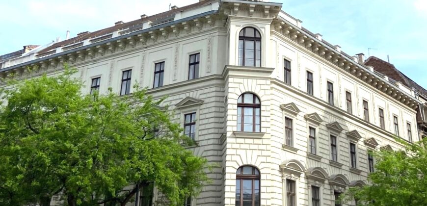 This large, duplex flat on Andrássy út (Andrássy Boulevard) has become available for sale amidst architectural masterpieces