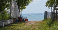 Balaton északi partszakaszán eladó beépíthető terület