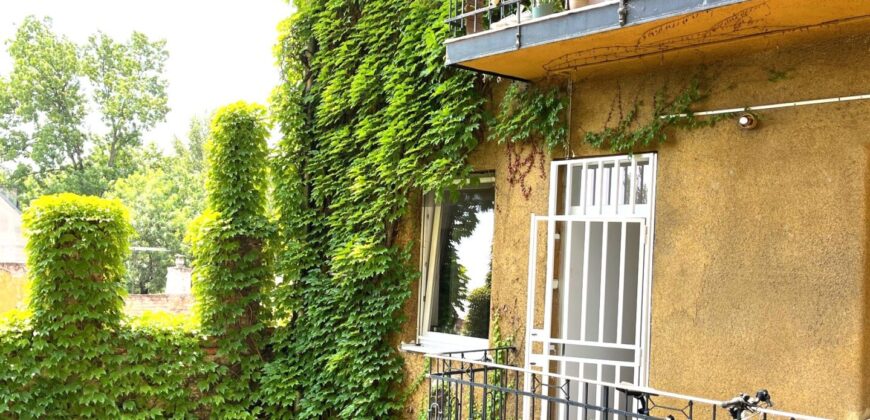 ATTENTION UNIVERSITY STUDENTS OR THOSE LOOKING FOR A FIRST APARTMENT