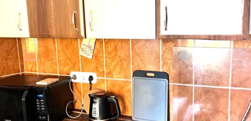 ATTENTION UNIVERSITY STUDENTS OR THOSE LOOKING FOR A FIRST APARTMENT