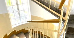 ATTENTION UNIVERSITY STUDENTS OR THOSE LOOKING FOR A FIRST APARTMENT