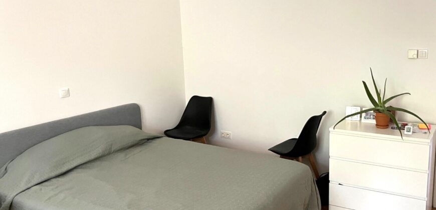 ATTENTION UNIVERSITY STUDENTS OR THOSE LOOKING FOR A FIRST APARTMENT