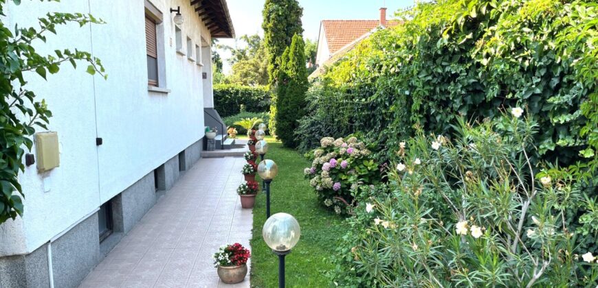 18th district, Kapocs utca, semi-detached house with garage, garden, storage rooms