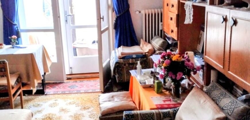 Erdővel határolt csendes környezet, jó levegővel