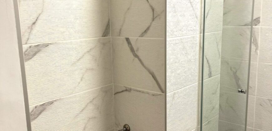 FELÚJÍTOTT, DIVATOS, KÜLÖNLEGES