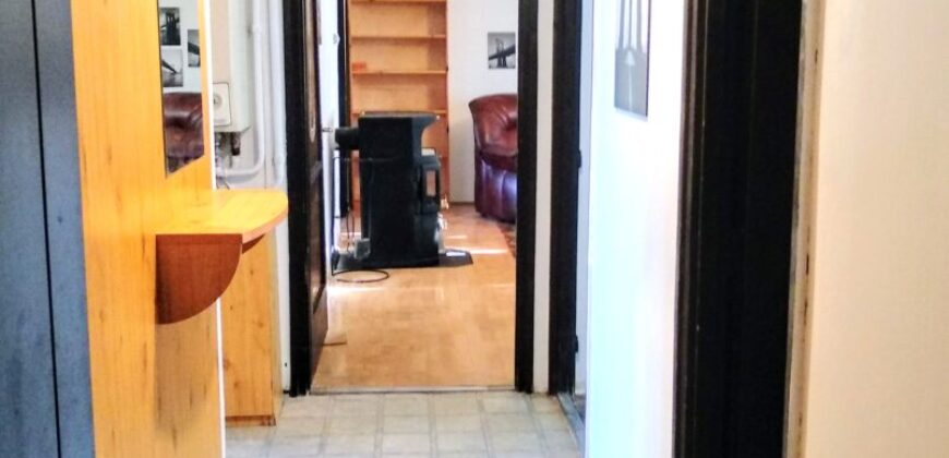 11.kerületben, Albertfalván, kertvárosi környezetben